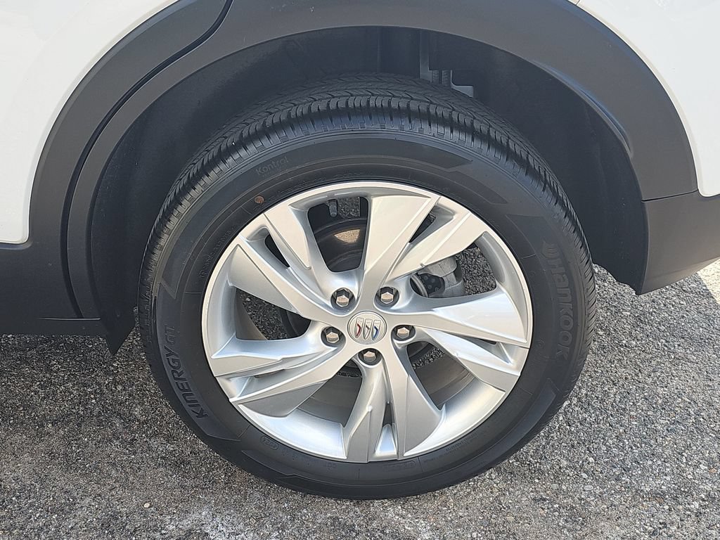Certified 2024 Buick Encore GX Preferred w/ Comfort Package AWD/4WD image 37