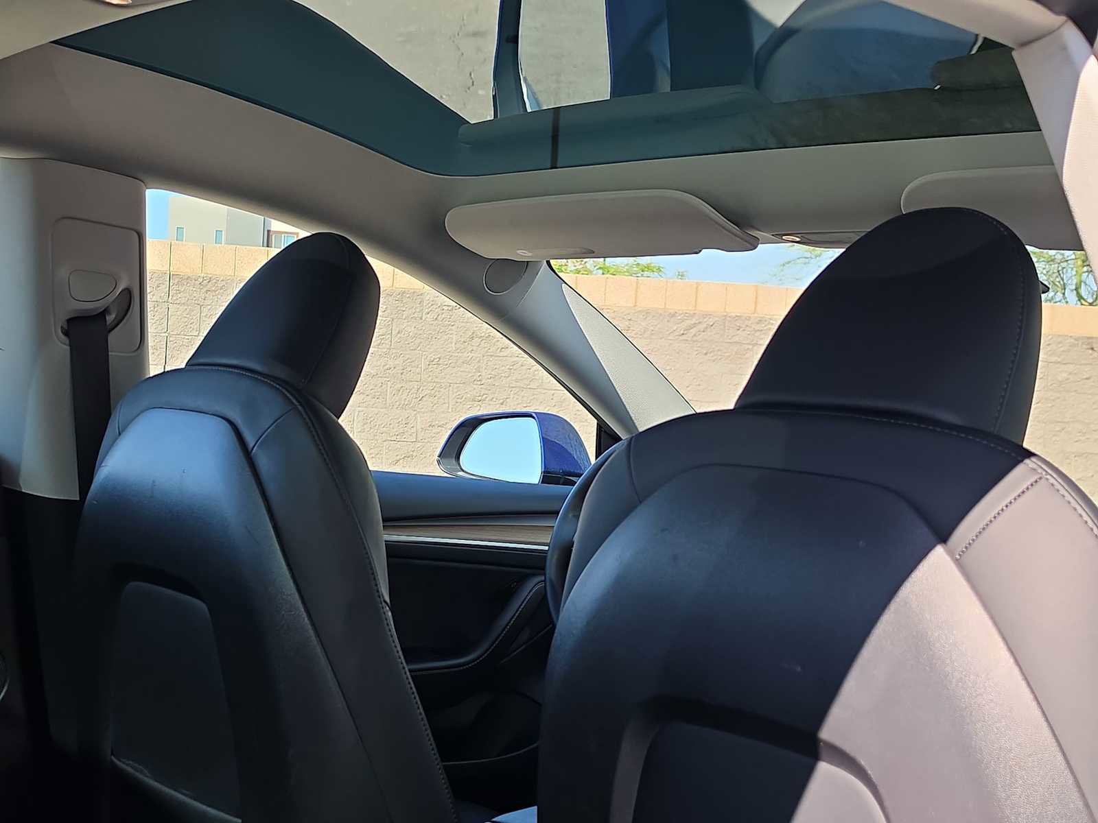 Used 2023 Tesla Model 3 Standard Range image 16