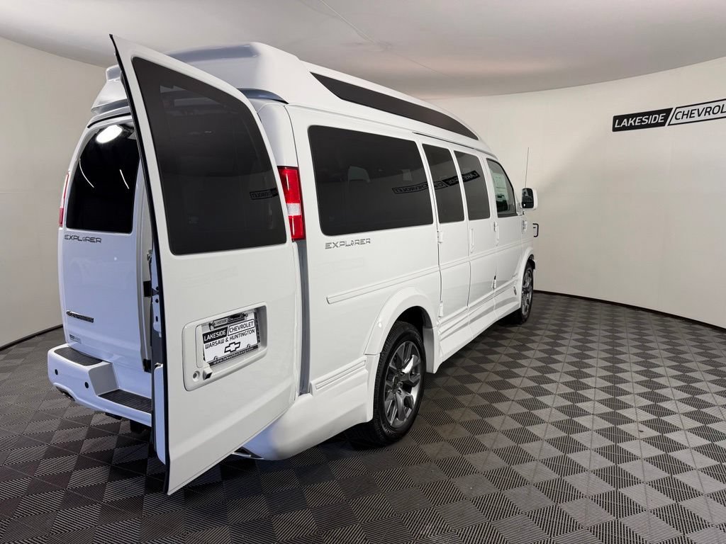 New 2026 Chevrolet Express 2500 w/ Driver Convenience Package RWD image 23