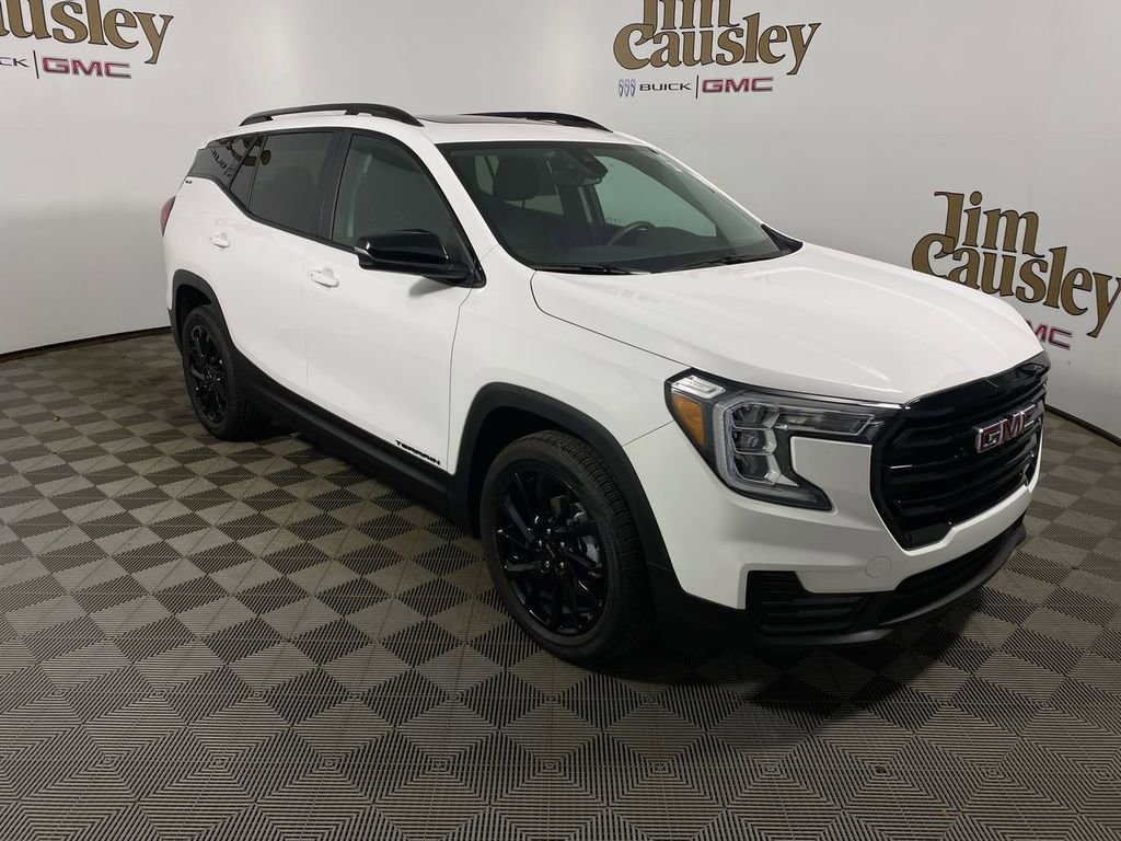 Used 2023 GMC Terrain SLE w/ Driver Convenience Package