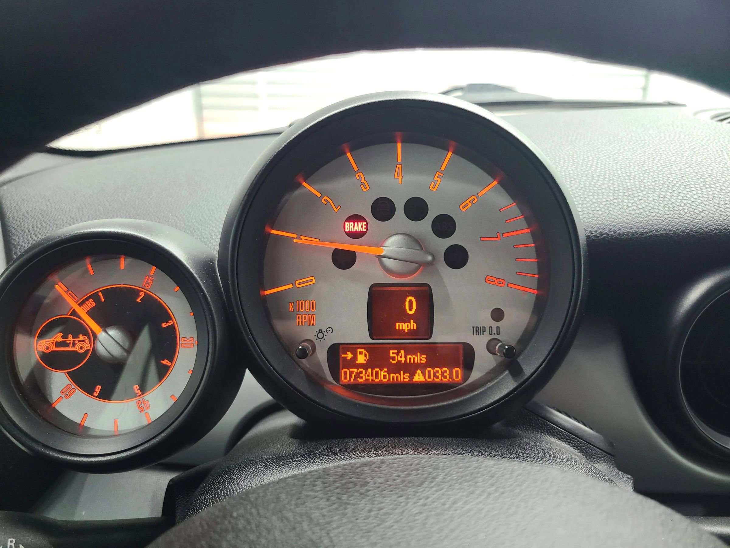 Used 2011 MINI Cooper Convertible image 27