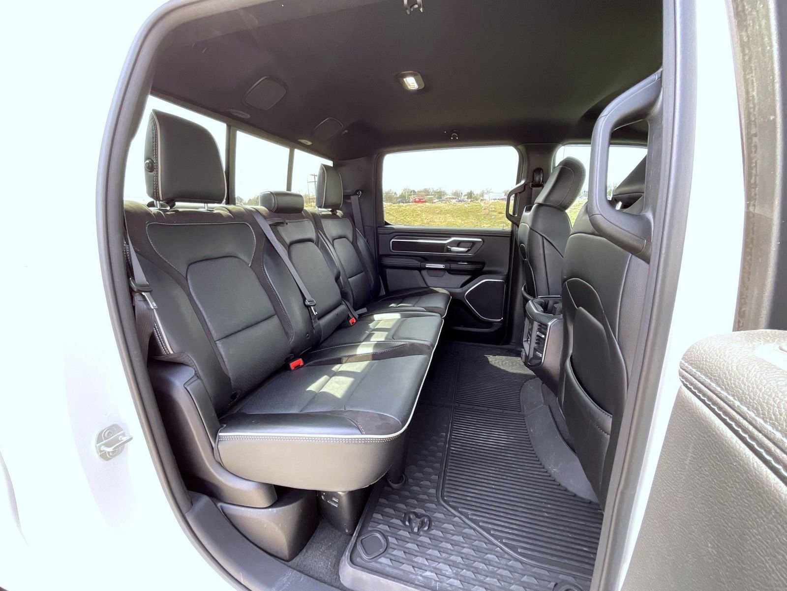 Used 2024 RAM 1500 Laramie image 18