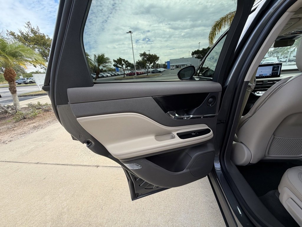 Used 2024 Lincoln Corsair FWD w/ Equipment Group 102A image 26