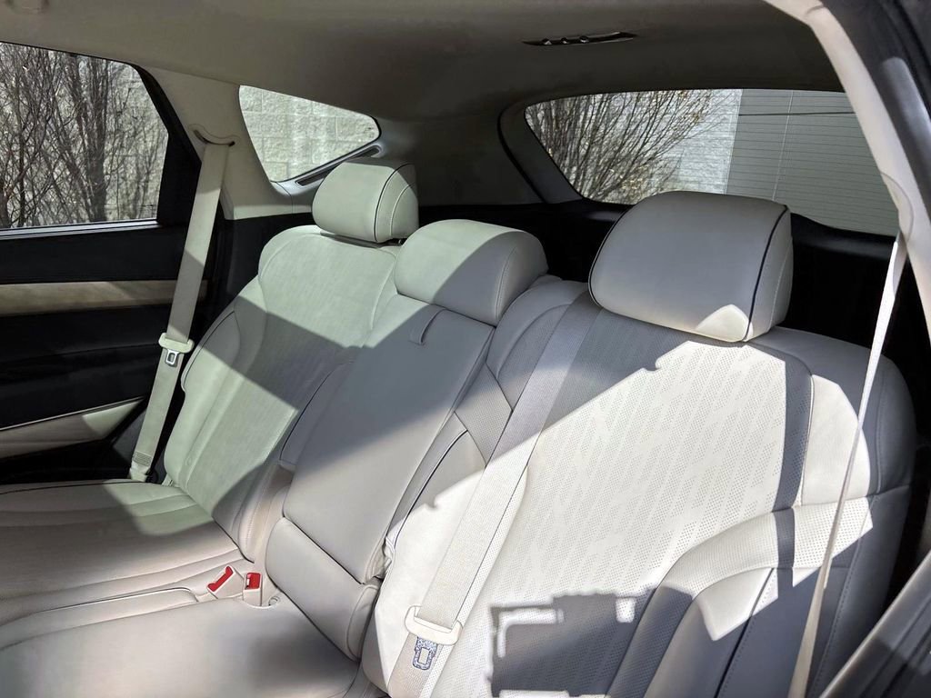 Used 2021 Genesis GV80 3.5T w/ Advanced Package 06 image 27