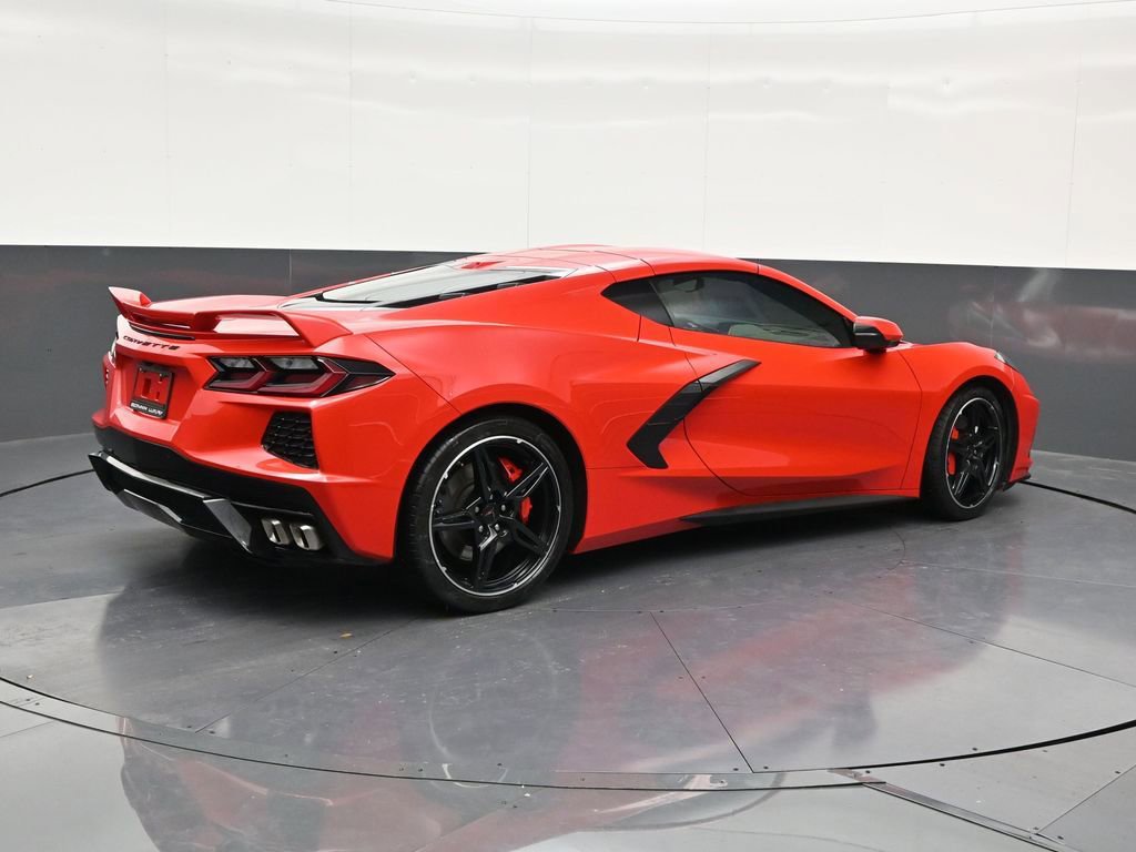 Used 2021 Chevrolet Corvette Stingray Premium Cpe w/ Z51 Performance Package RWD image 5