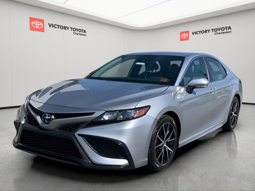 Used 2024 Toyota Camry SE image 7