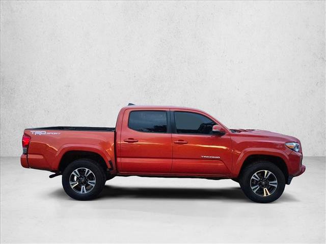 Used 2017 Toyota Tacoma TRD Sport w/ Premium & Technology Package RWD image 4