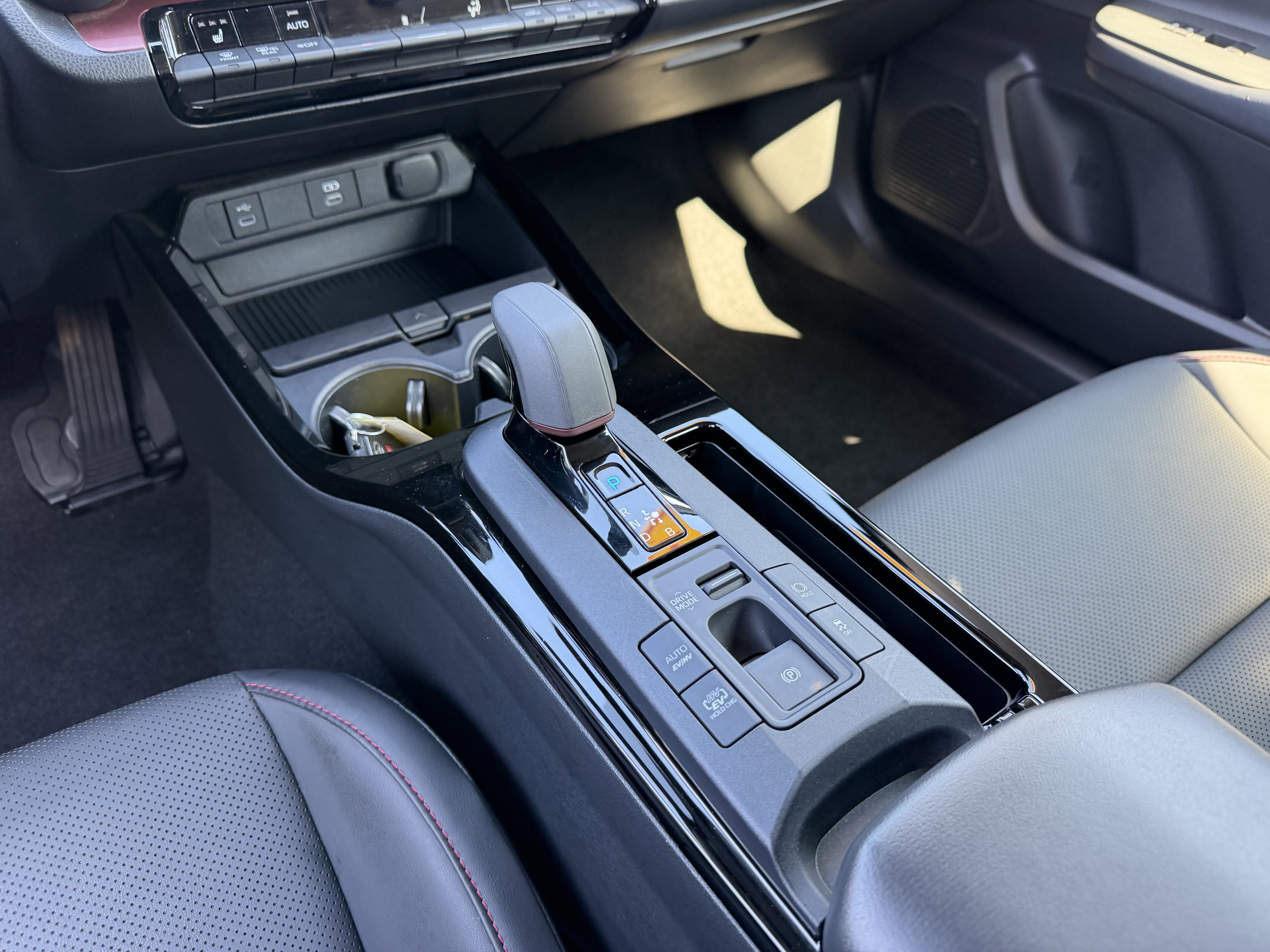 Used 2024 Toyota Prius Prime image 18