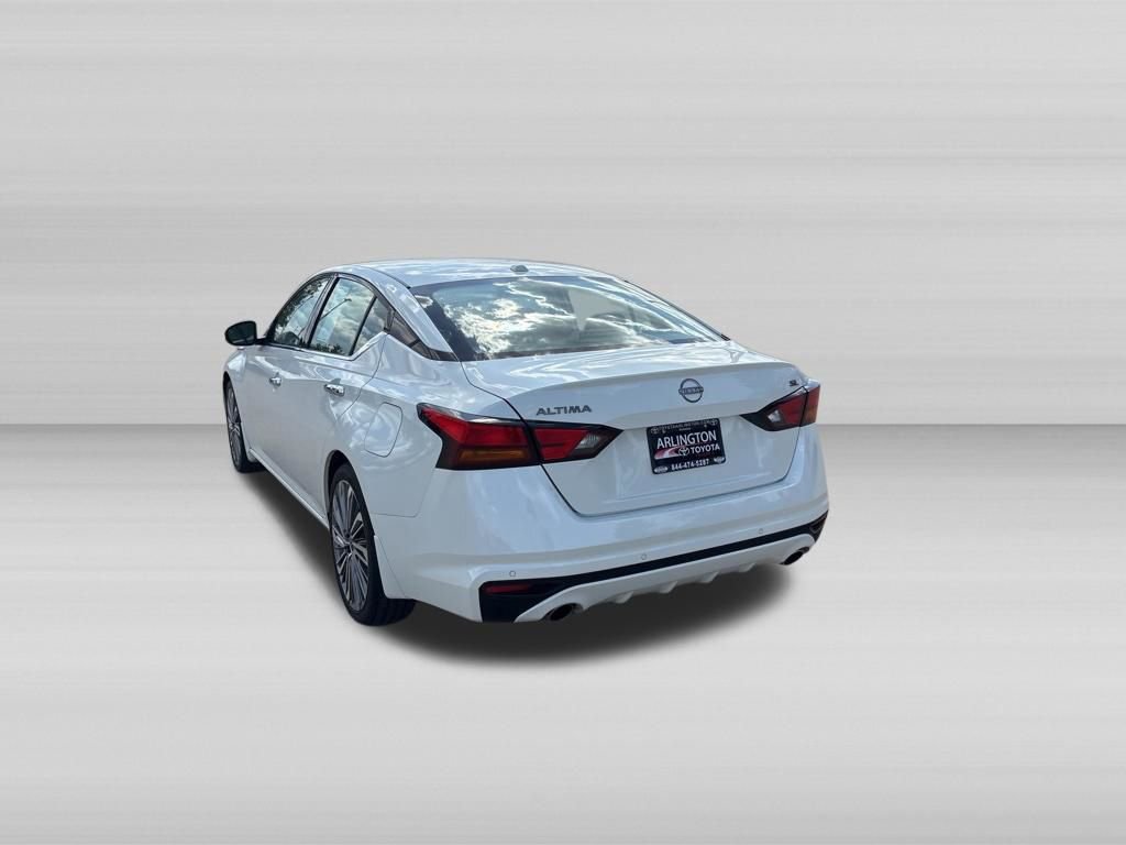 Used 2025 Nissan Altima 2.5 SL FWD image 6