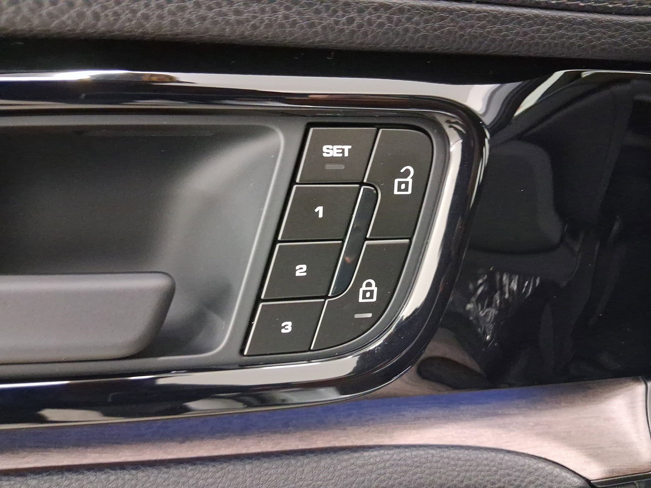 New 2026 Porsche Panamera 4 image 12