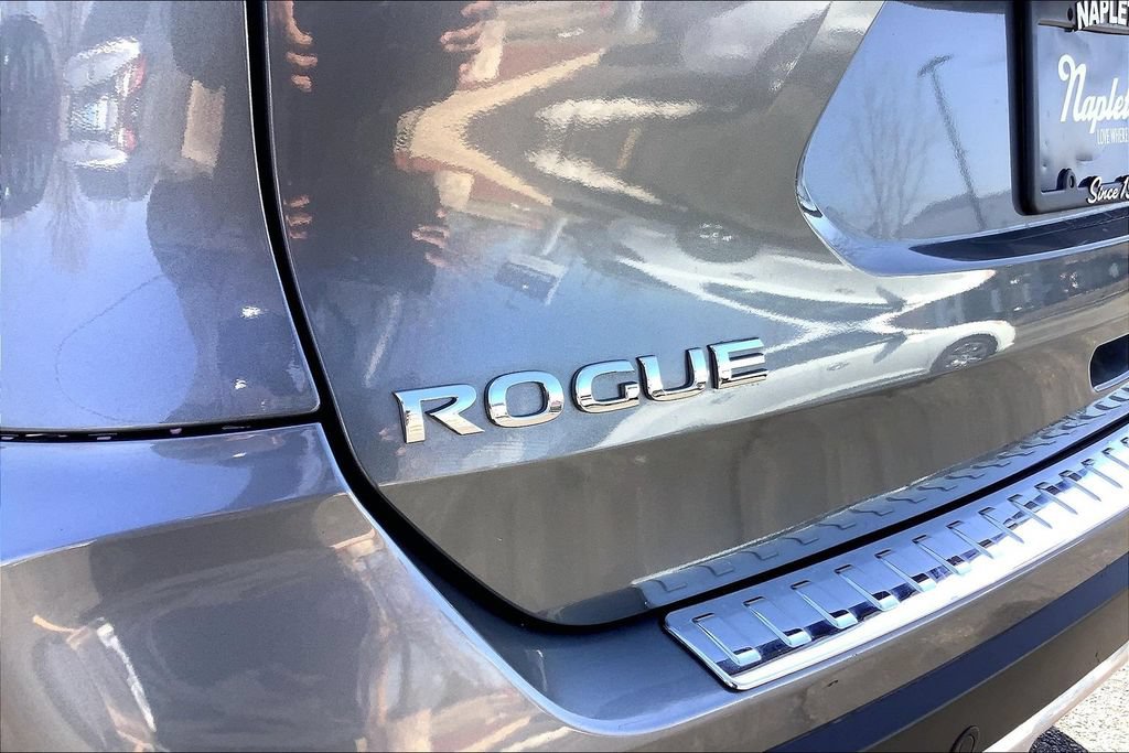 Used 2020 Nissan Rogue SV AWD/4WD image 32
