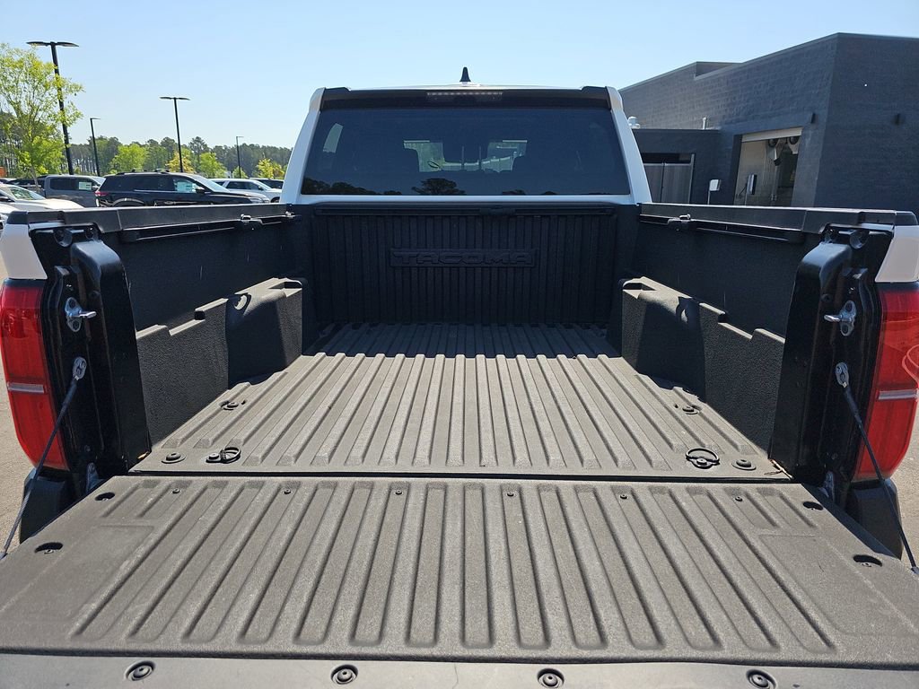 Used 2024 Toyota Tacoma SR AWD/4WD image 15
