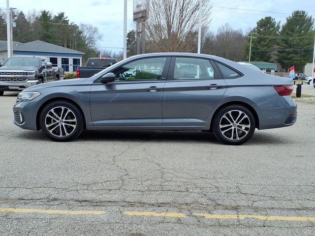 Used 2023 Volkswagen Jetta Sport image 11