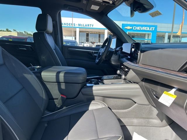 New 2026 Chevrolet Suburban Premier w/ Sun And Tow Package image 35