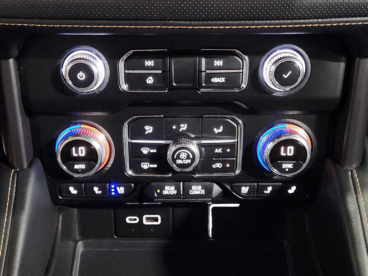 Used 2021 GMC Yukon XL AT4 w/ AT4 Premium Plus Package AWD/4WD image 38