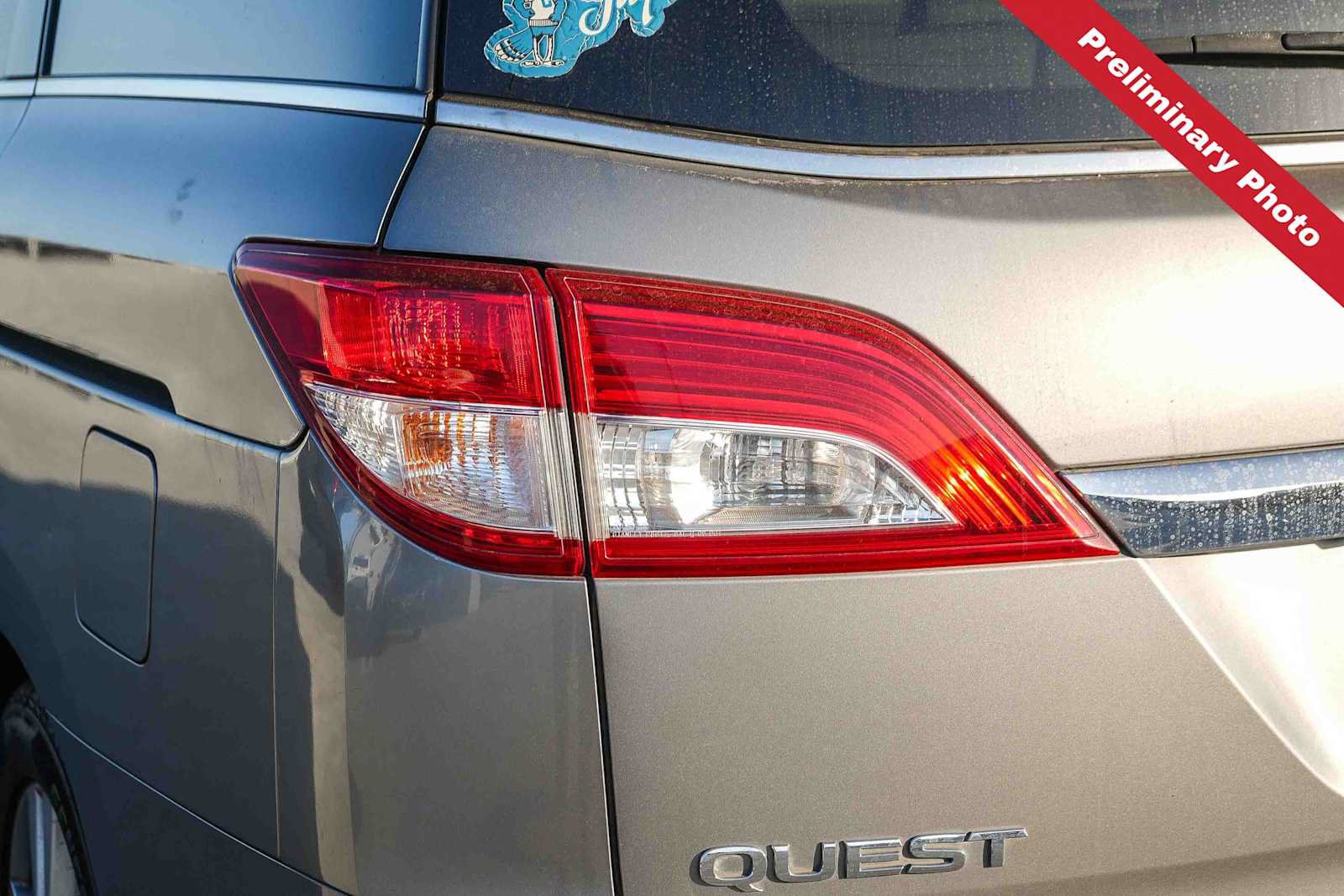 Used 2012 Nissan Quest SL FWD image 9