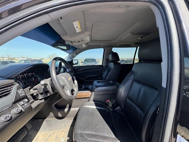 Used 2016 Chevrolet Suburban LT image 9