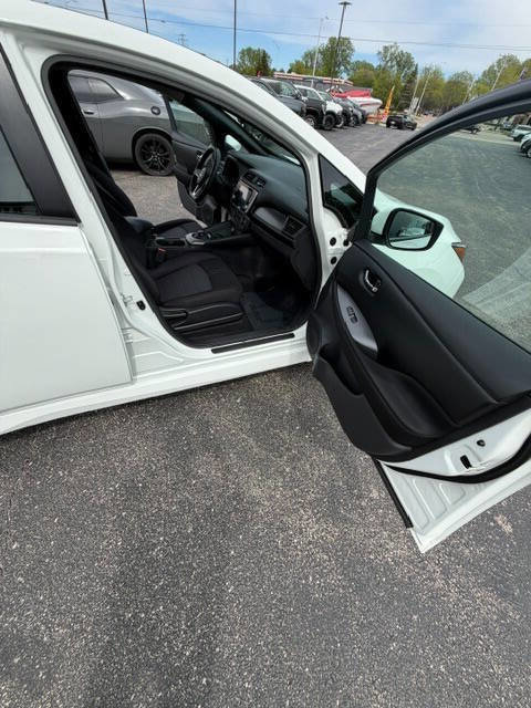 Used 2023 Nissan Leaf S FWD image 15