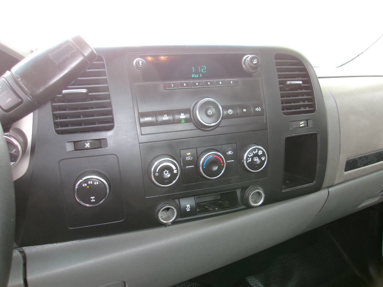 Used 2013 Chevrolet Silverado 2500 W/T w/ Snow Plow Prep Package image 14