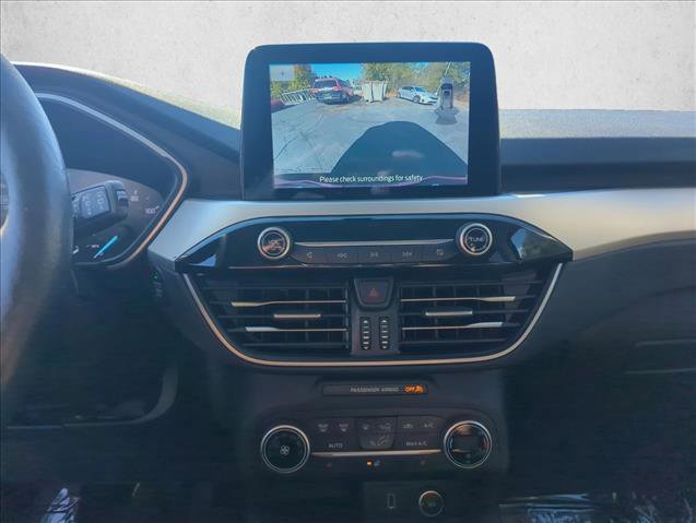 Used 2020 Ford Escape SEL image 17