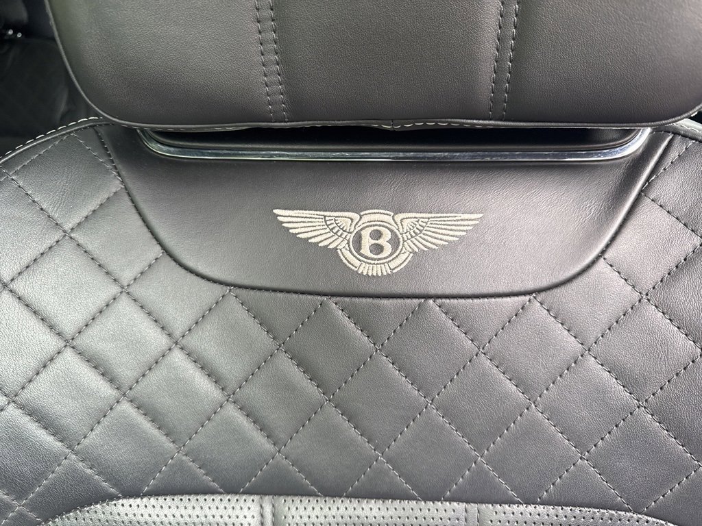Used 2018 Bentley Bentayga Activity image 21