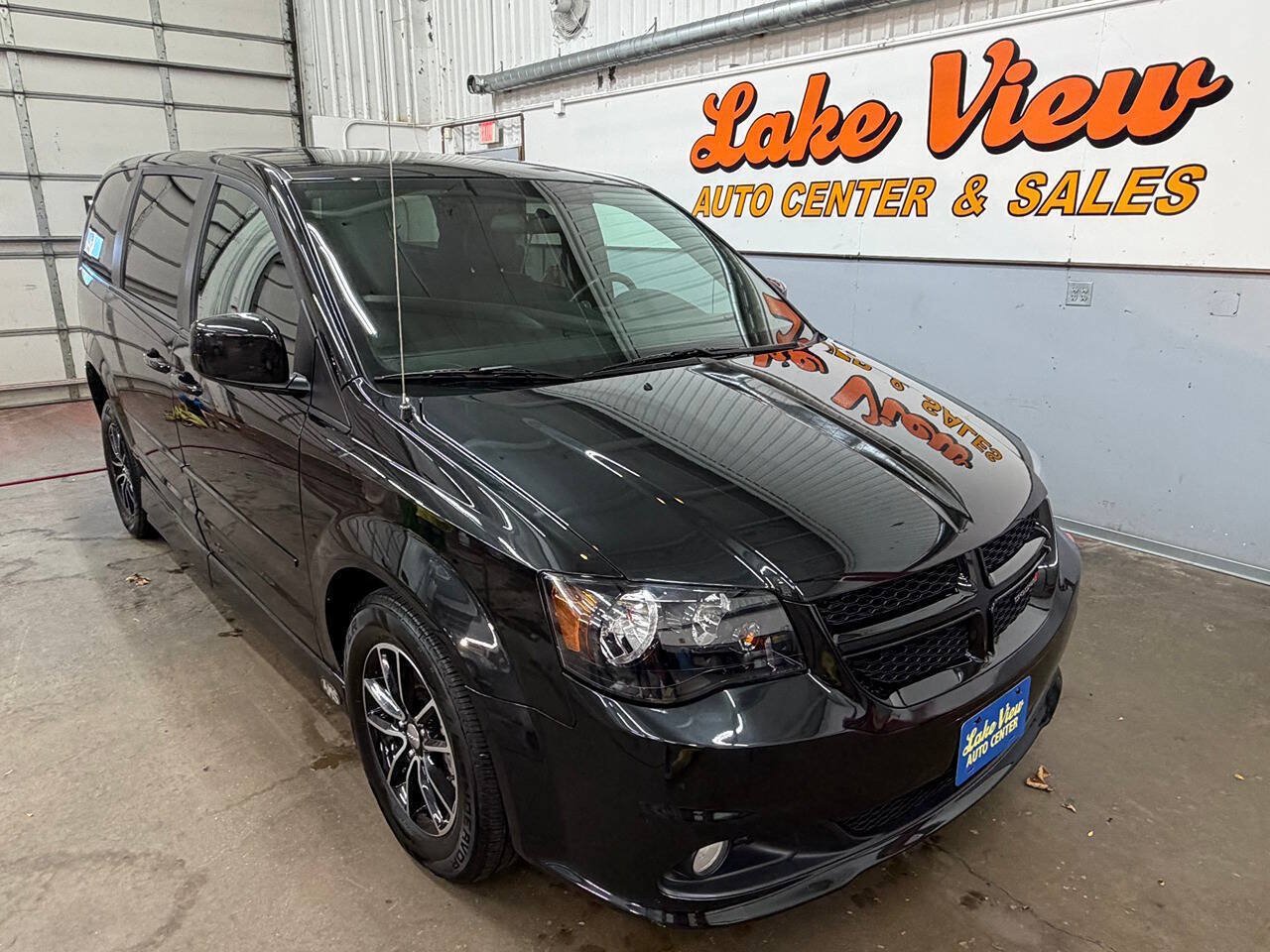 Used 2015 Dodge Grand Caravan R/T