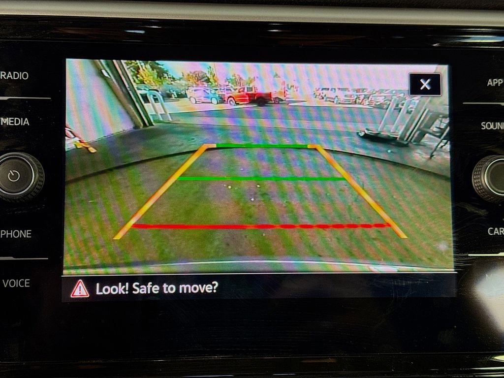 Used 2022 Volkswagen Atlas SE w/ Panoramic Sunroof Package image 13