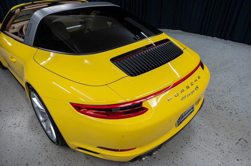 Used 2017 Porsche 911 Targa 4S image 14
