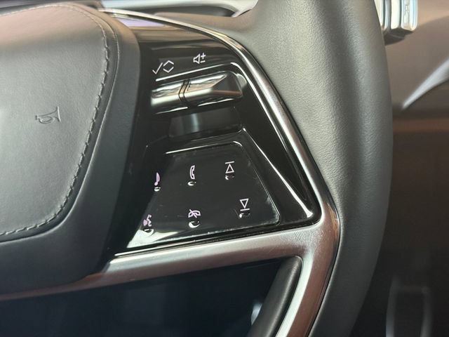 Used 2026 Cadillac Vistiq Platinum AWD/4WD image 12