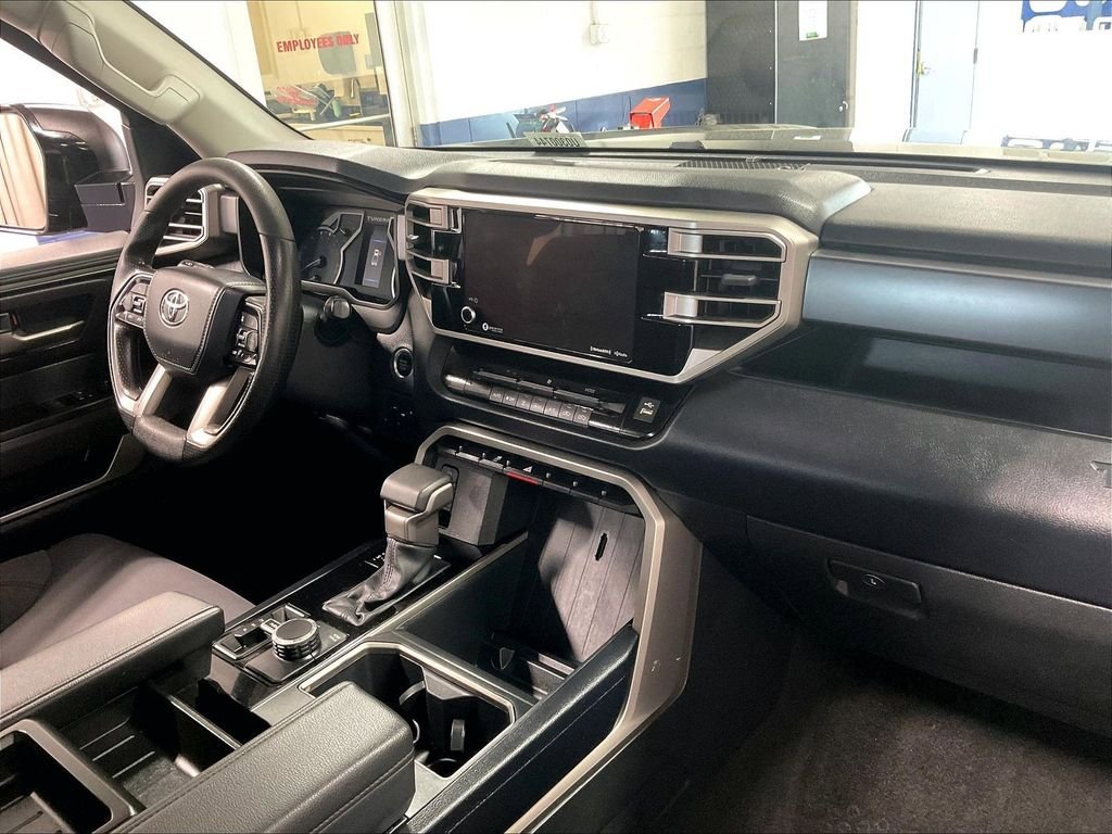 Used 2023 Toyota Tundra SR5 w/ SR5 Convenience Package AWD/4WD image 14