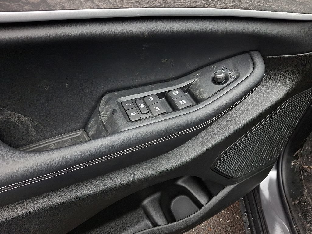 New 2026 Jeep Grand Cherokee Altitude AWD/4WD image 9