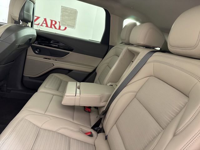 New 2025 Lincoln Nautilus Reserve w/ Jet Appearance Package image 17