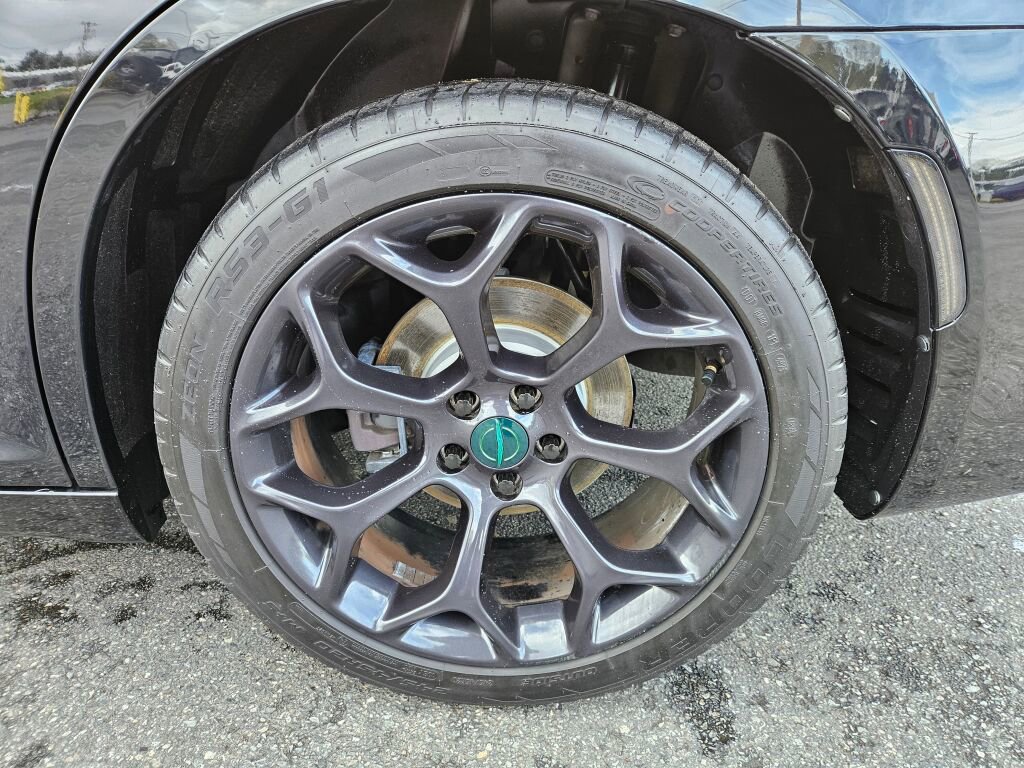 Used 2019 Chrysler 300 S w/ 300S Premium Group image 9