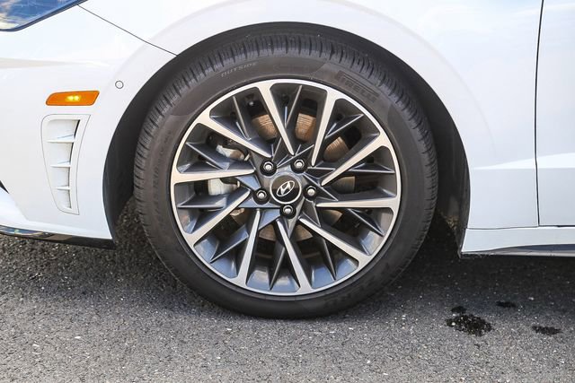 Used 2020 Hyundai Sonata Limited FWD image 12