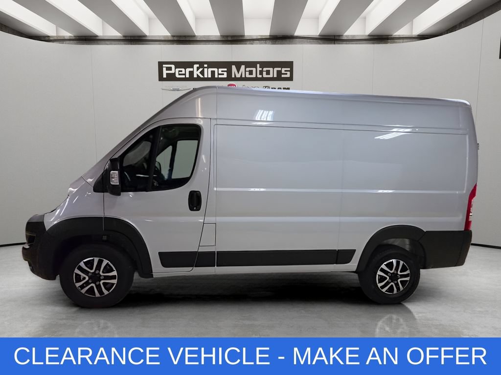 New 2025 RAM ProMaster 1500 w/ Quick Order Package 22H SLT+ FWD image 3