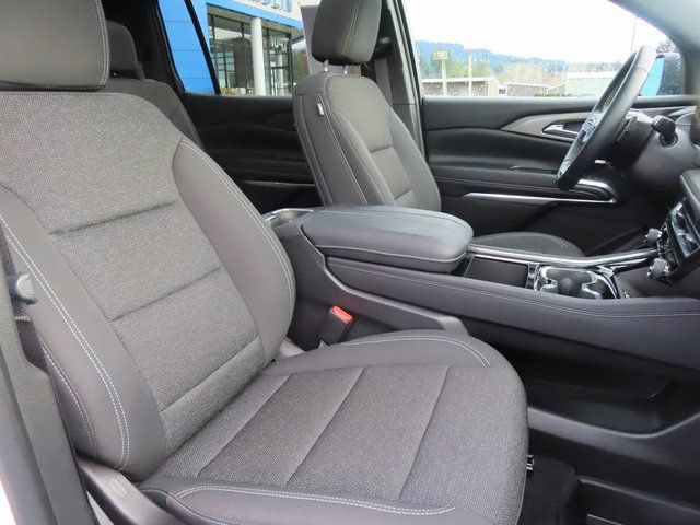 Used 2025 Chevrolet Traverse LT w/ Sun and Wheel Package AWD/4WD image 39