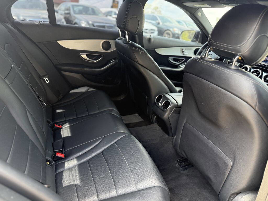 Used 2018 Mercedes-Benz C 300 Sedan w/ Premium Package image 13
