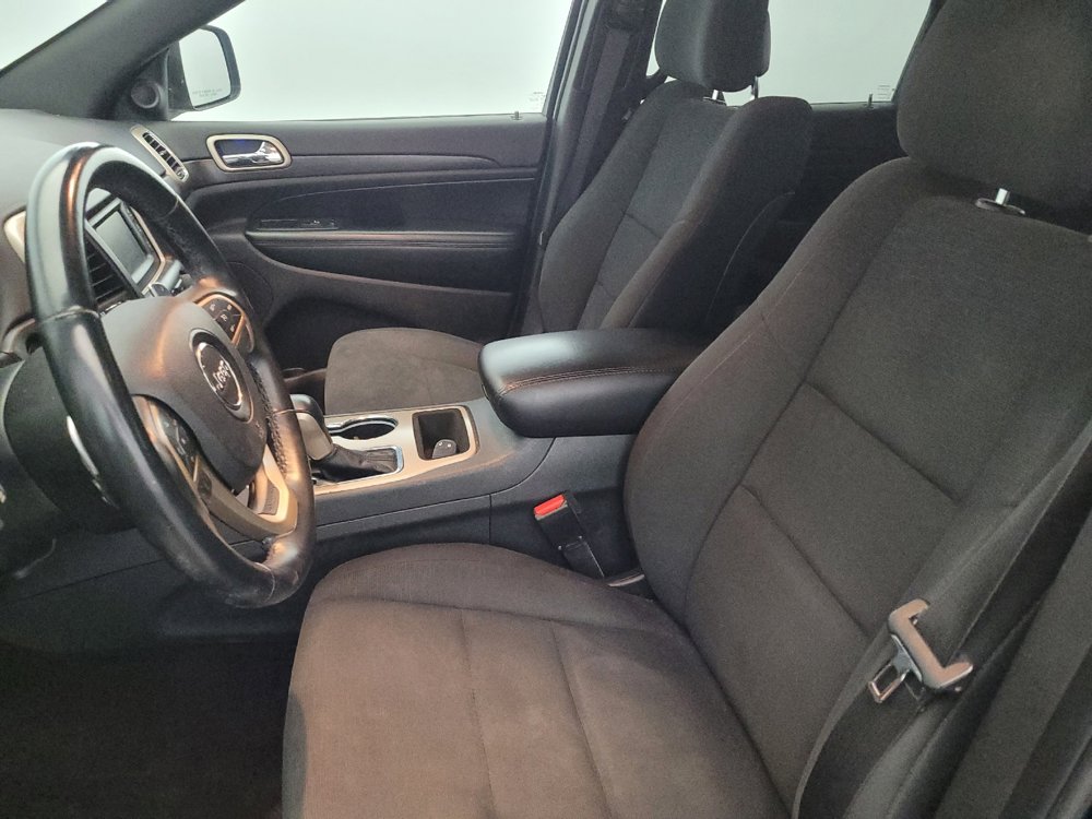 Used 2017 Jeep Grand Cherokee Laredo w/ Quick Order Package 23E image 17