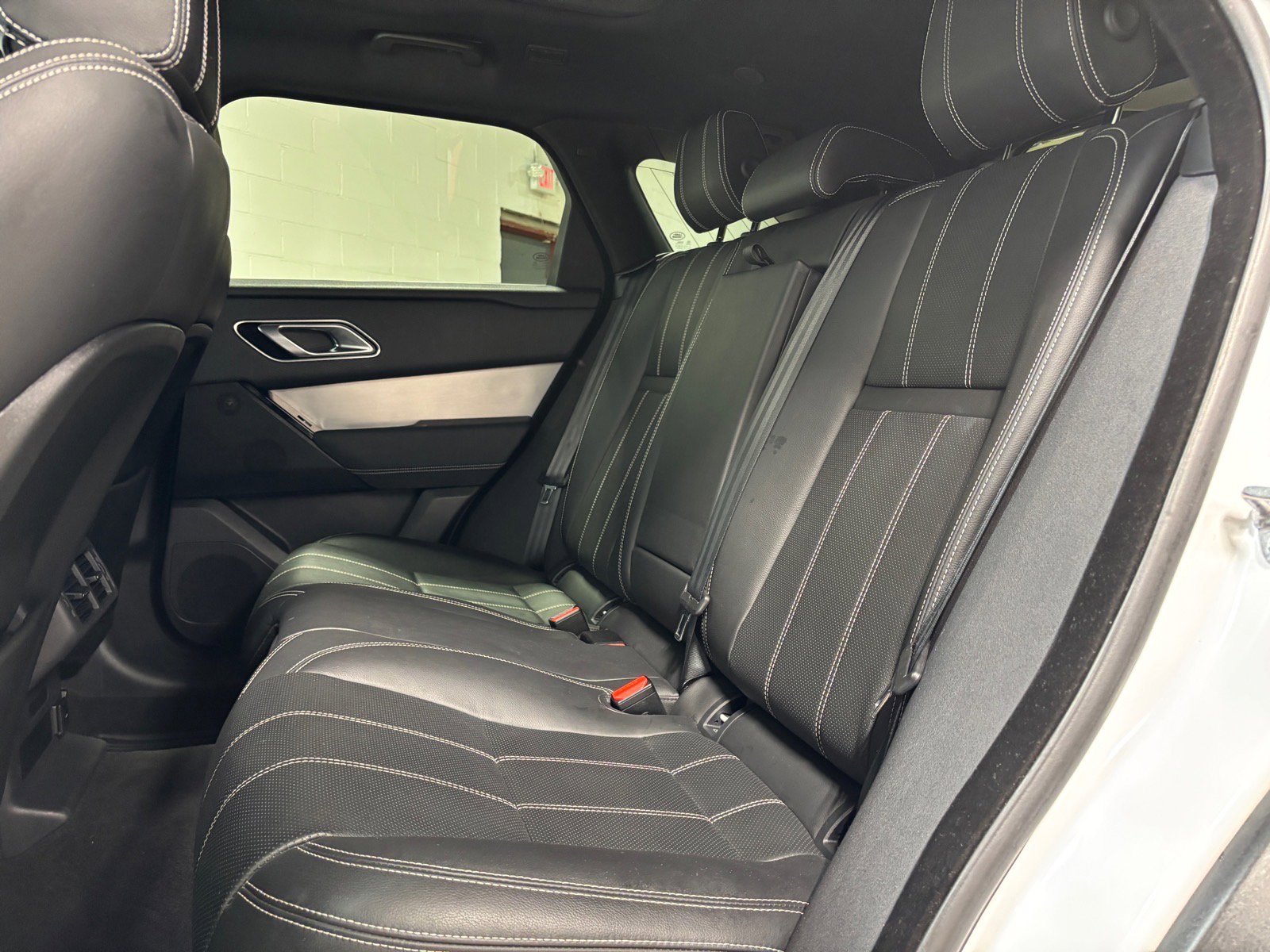 Used 2022 Land Rover Range Rover Velar R-Dynamic S AWD/4WD image 29