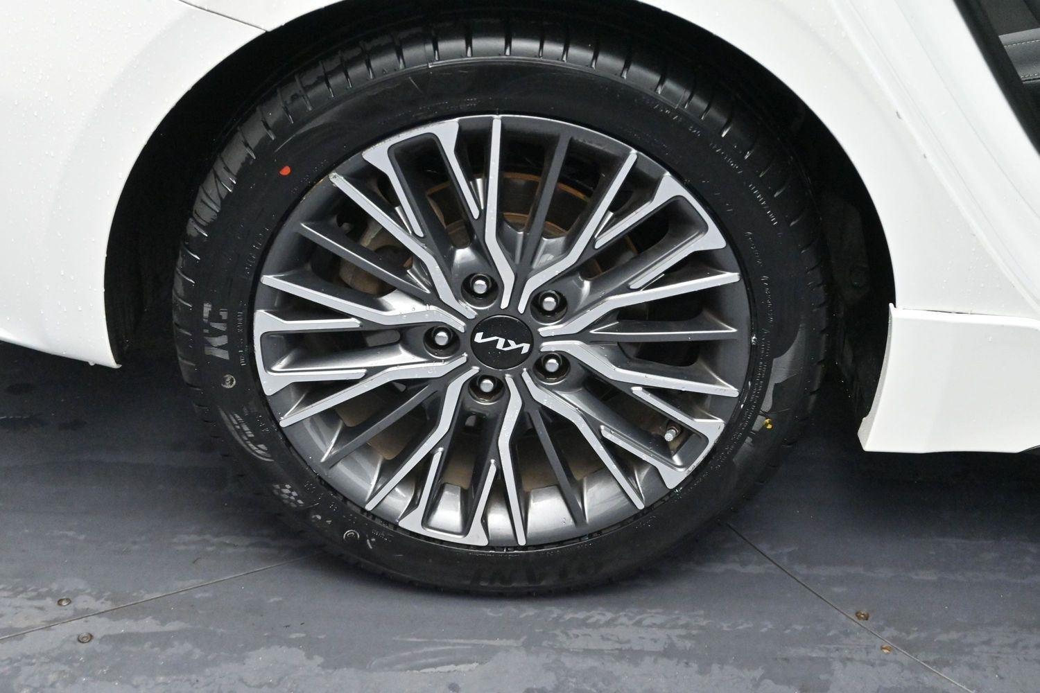Used 2022 Kia Forte GT-Line w/ GT-Line Premium Package FWD image 33