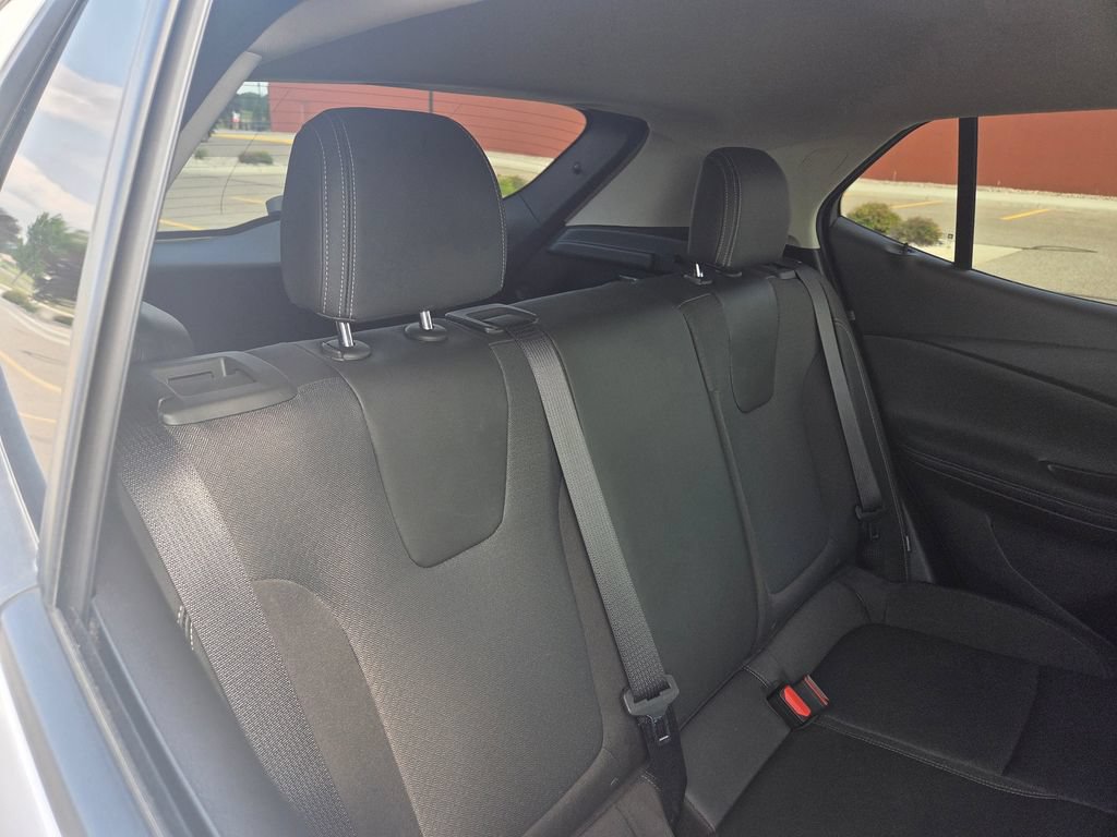Used 2025 Buick Encore GX Preferred AWD/4WD image 38