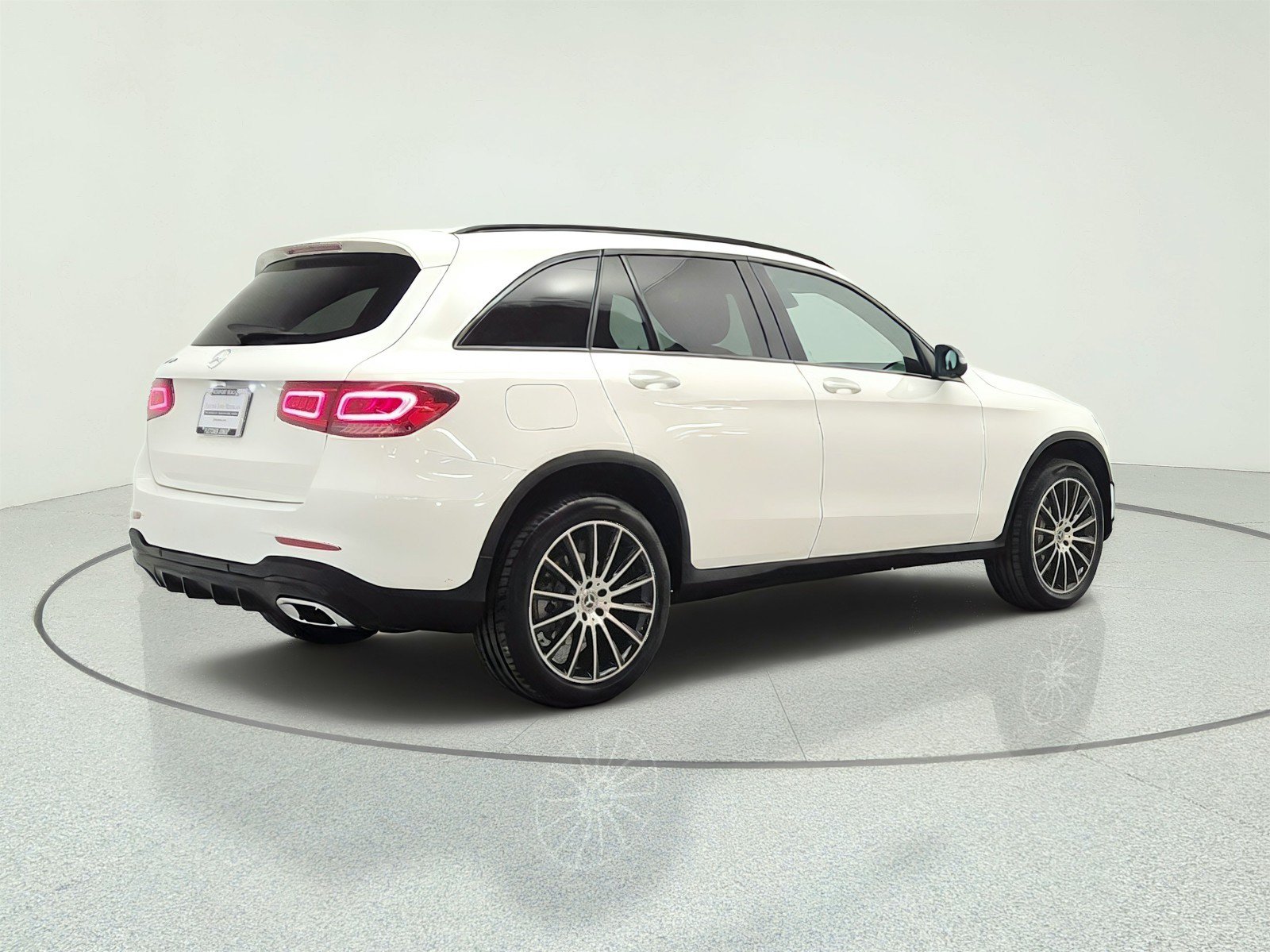 Used 2022 Mercedes-Benz GLC 300 image 5