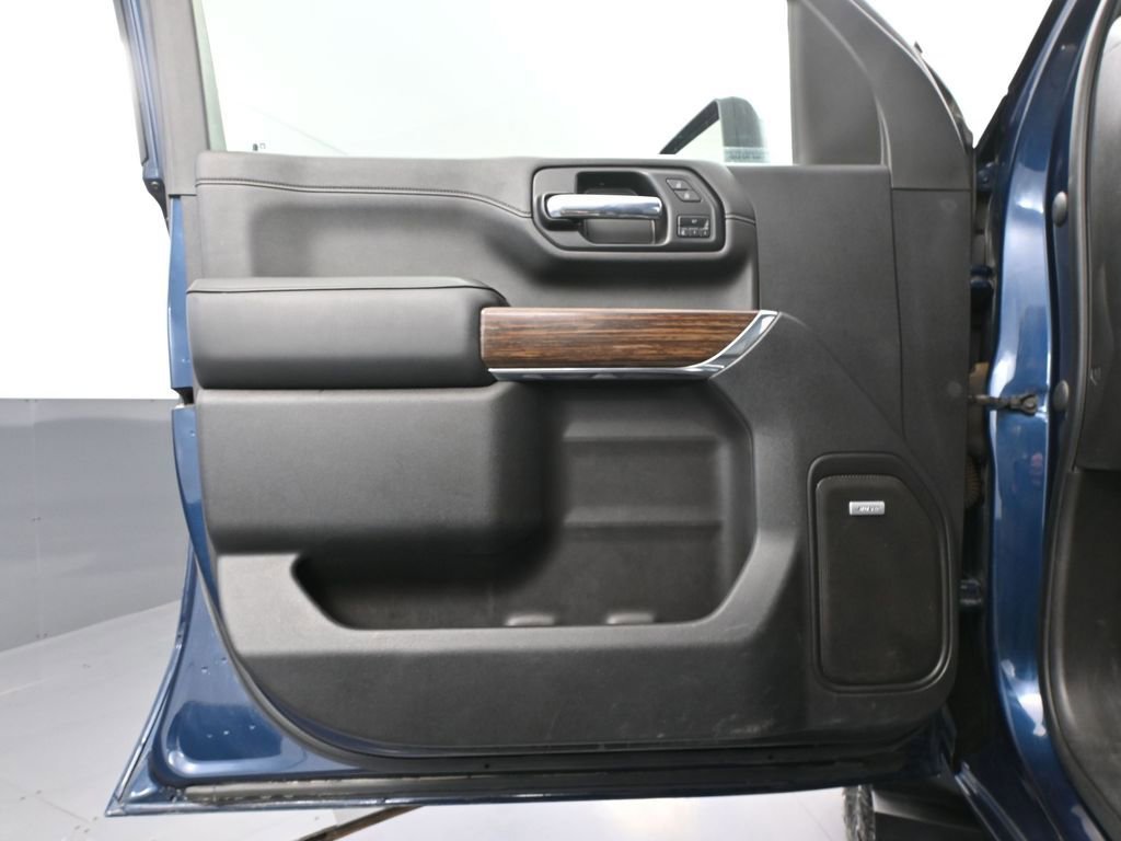 Used 2022 Chevrolet Silverado 2500 High Country w/ Z71 Off-Road Package image 22