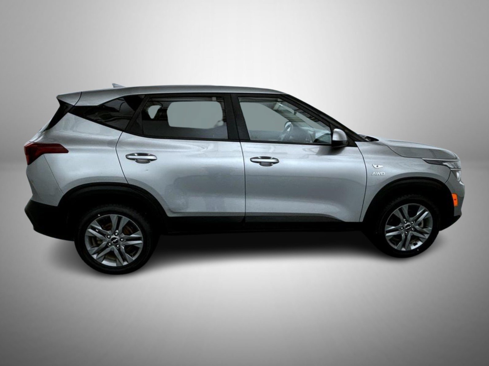 Used 2023 Kia Seltos LX AWD/4WD image 4