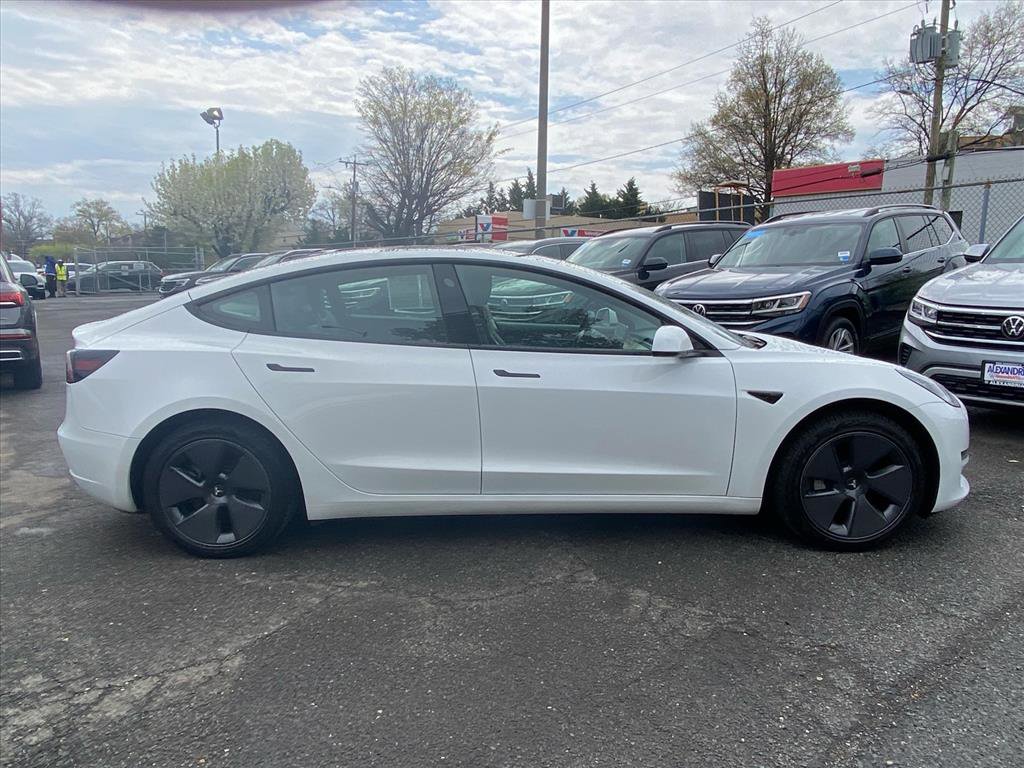 Used 2023 Tesla Model 3 Standard Range RWD image 2