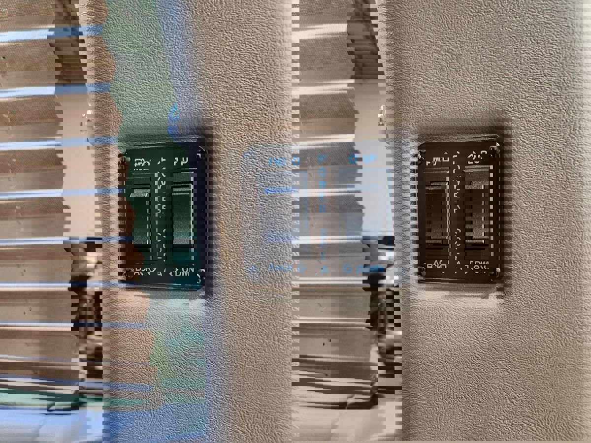 Used 2015 Chevrolet Express 2500 image 68