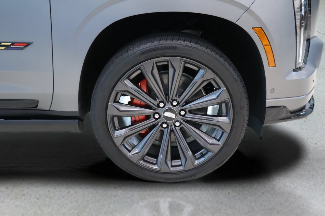 Certified 2026 Cadillac Escalade V w/ LPO, Onyx Lite Package AWD/4WD image 29