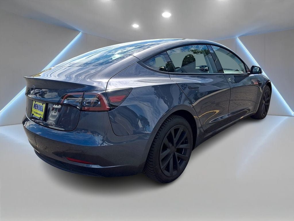 Used 2023 Tesla Model 3 Standard Range RWD image 4