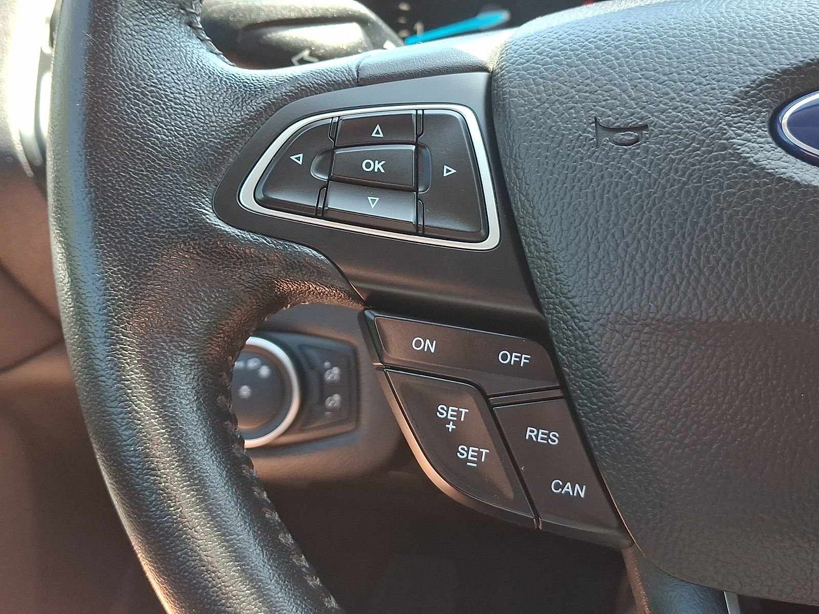 Used 2019 Ford Escape SEL AWD/4WD image 22