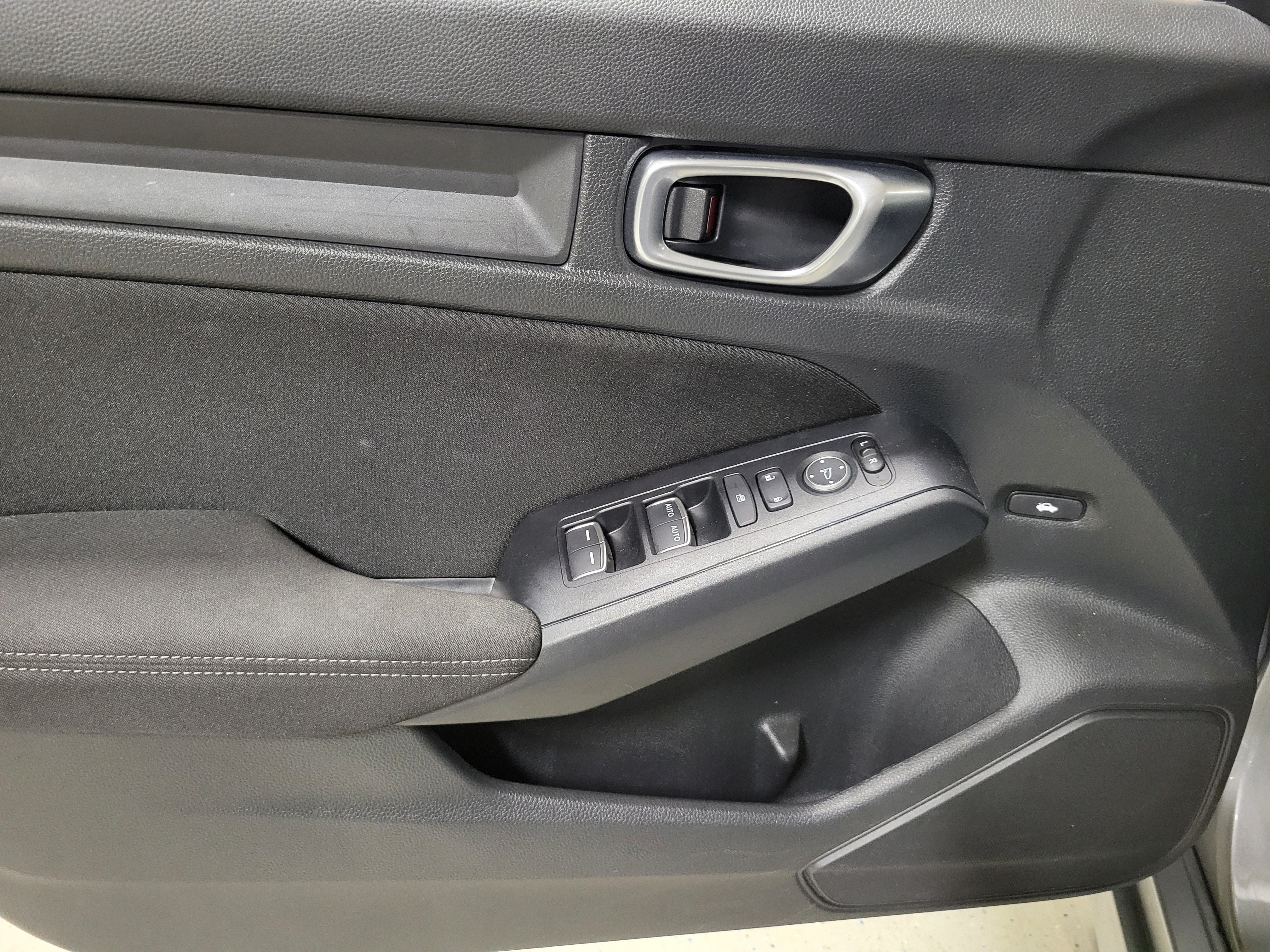 Used 2025 Honda Civic LX image 18